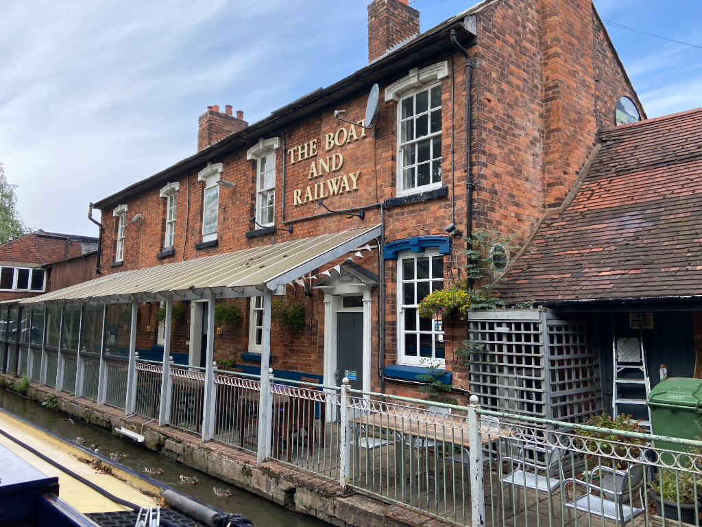 The Boat and Railway Pub