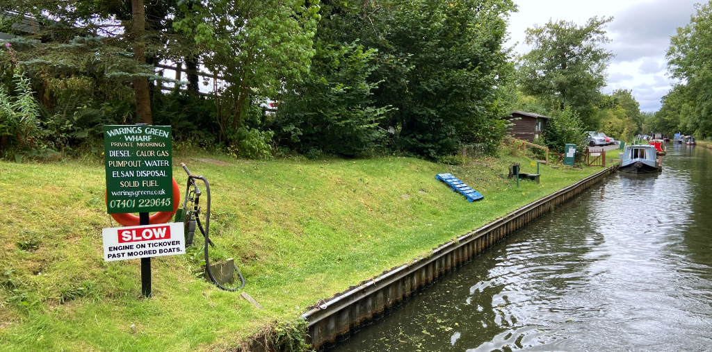 Warings Green Wharf - Services and Mooring